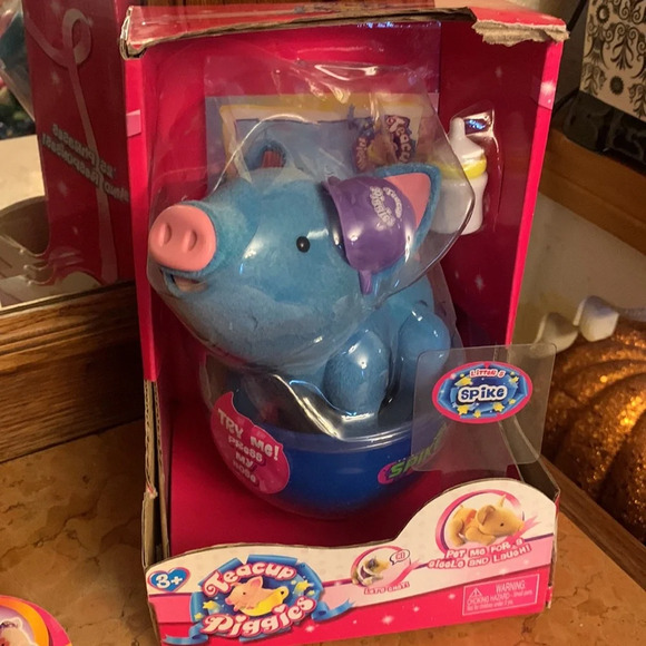 Toy Teck Teacup Piggies Talking Pig & 2 Fashion sets Outfits NEW - Picture 4 of 5